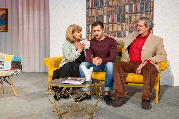 Драматичен театър Търговище кани почитателите си на спектакъл на 27 януари в безопасна и топла обстановка!