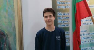 Ученик на Втора гимназия сред 33-мата класирани в България за национална олимпиада по биология